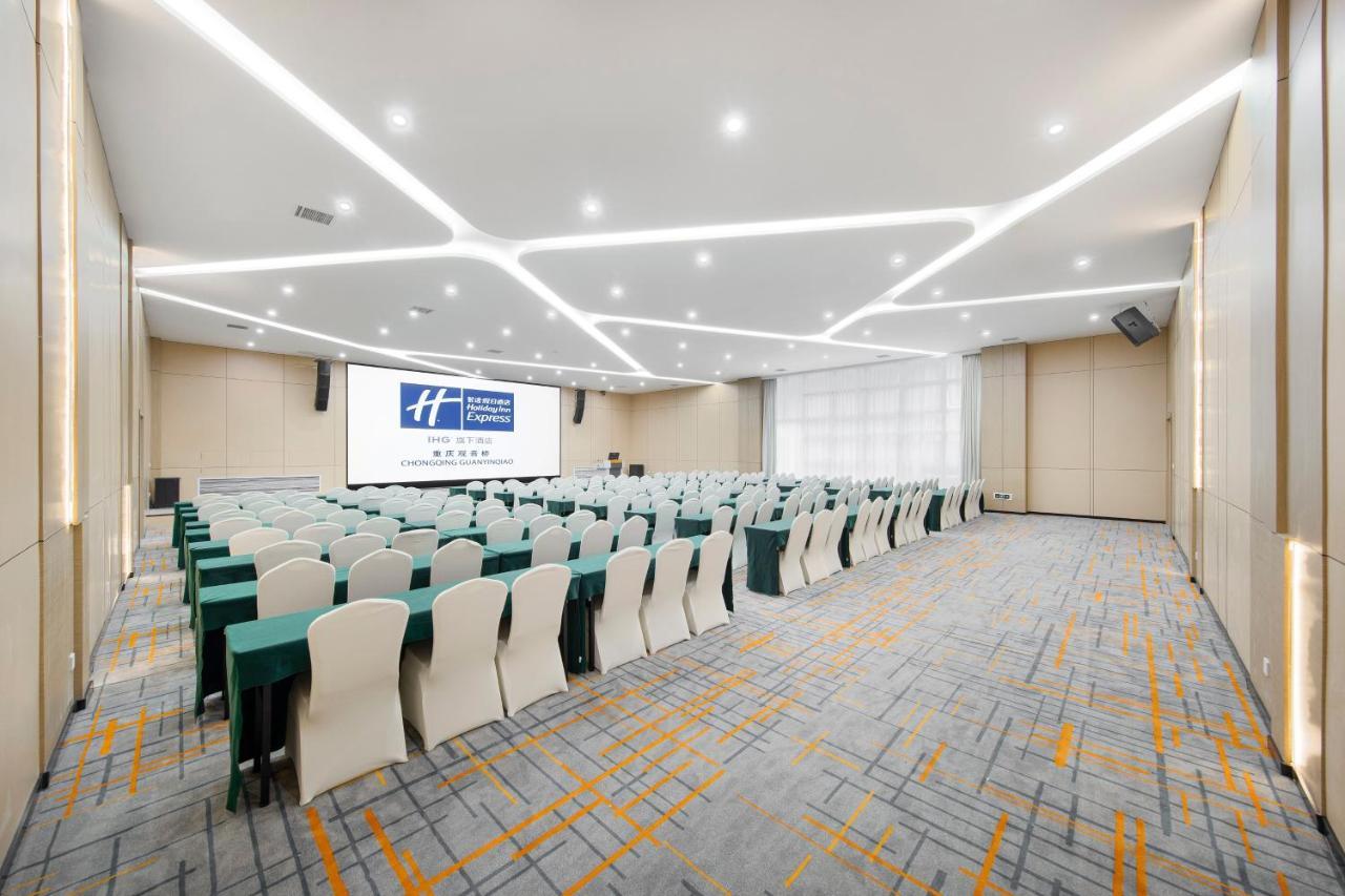 Holiday Inn Express Chongqing Guanyinqiao By Ihg Kültér fotó