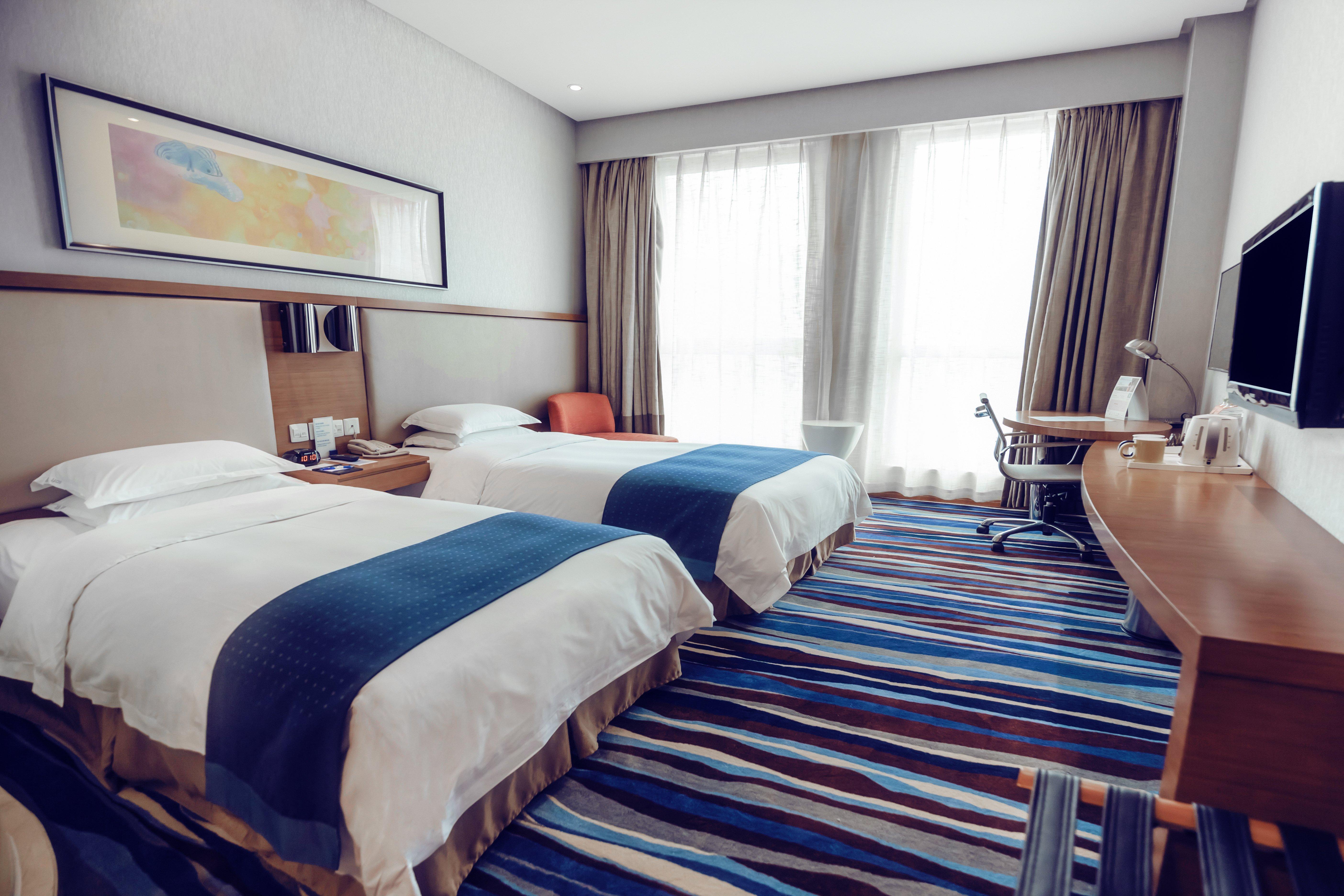 Holiday Inn Express Chongqing Guanyinqiao By Ihg Kültér fotó