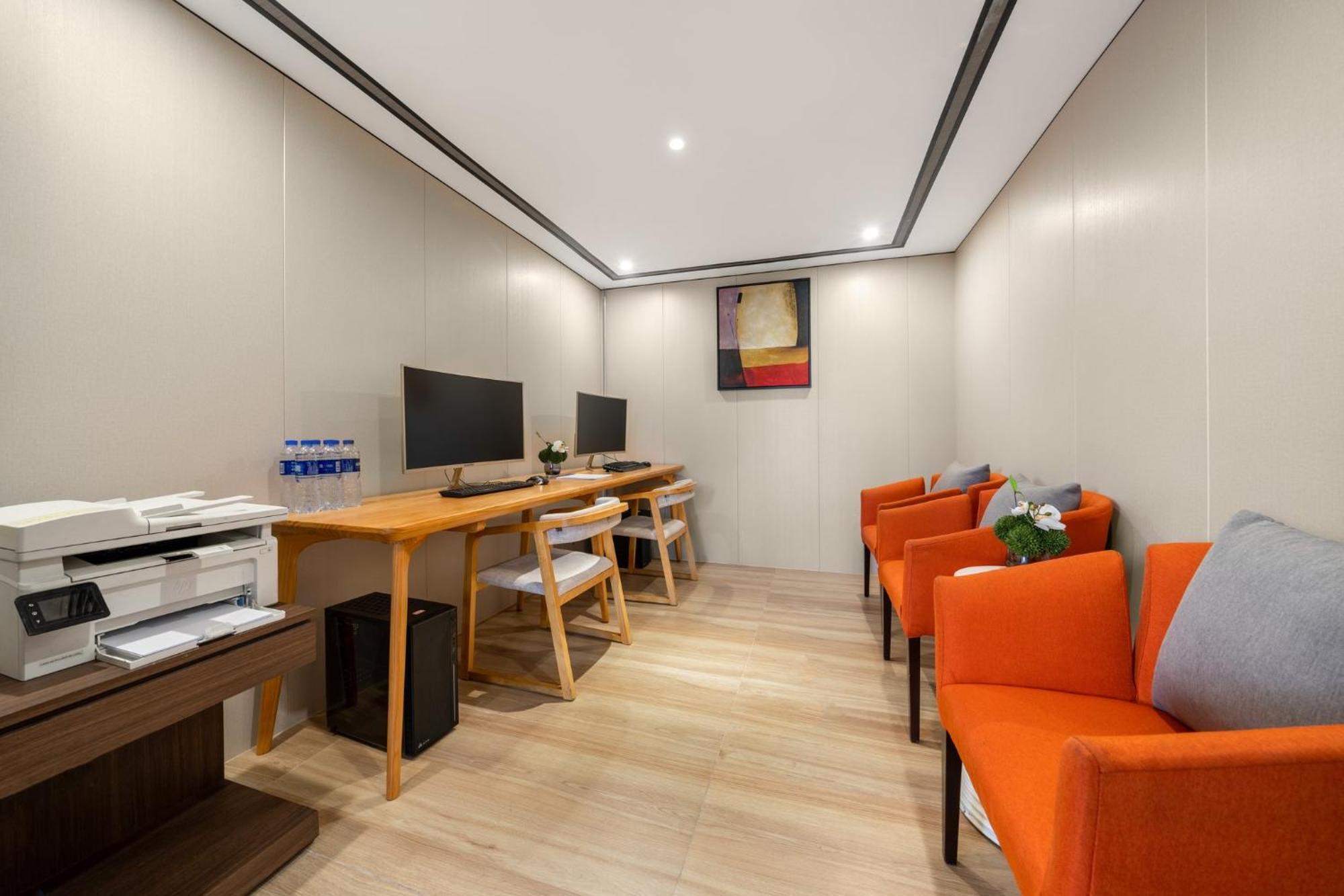 Holiday Inn Express Chongqing Guanyinqiao By Ihg Kültér fotó