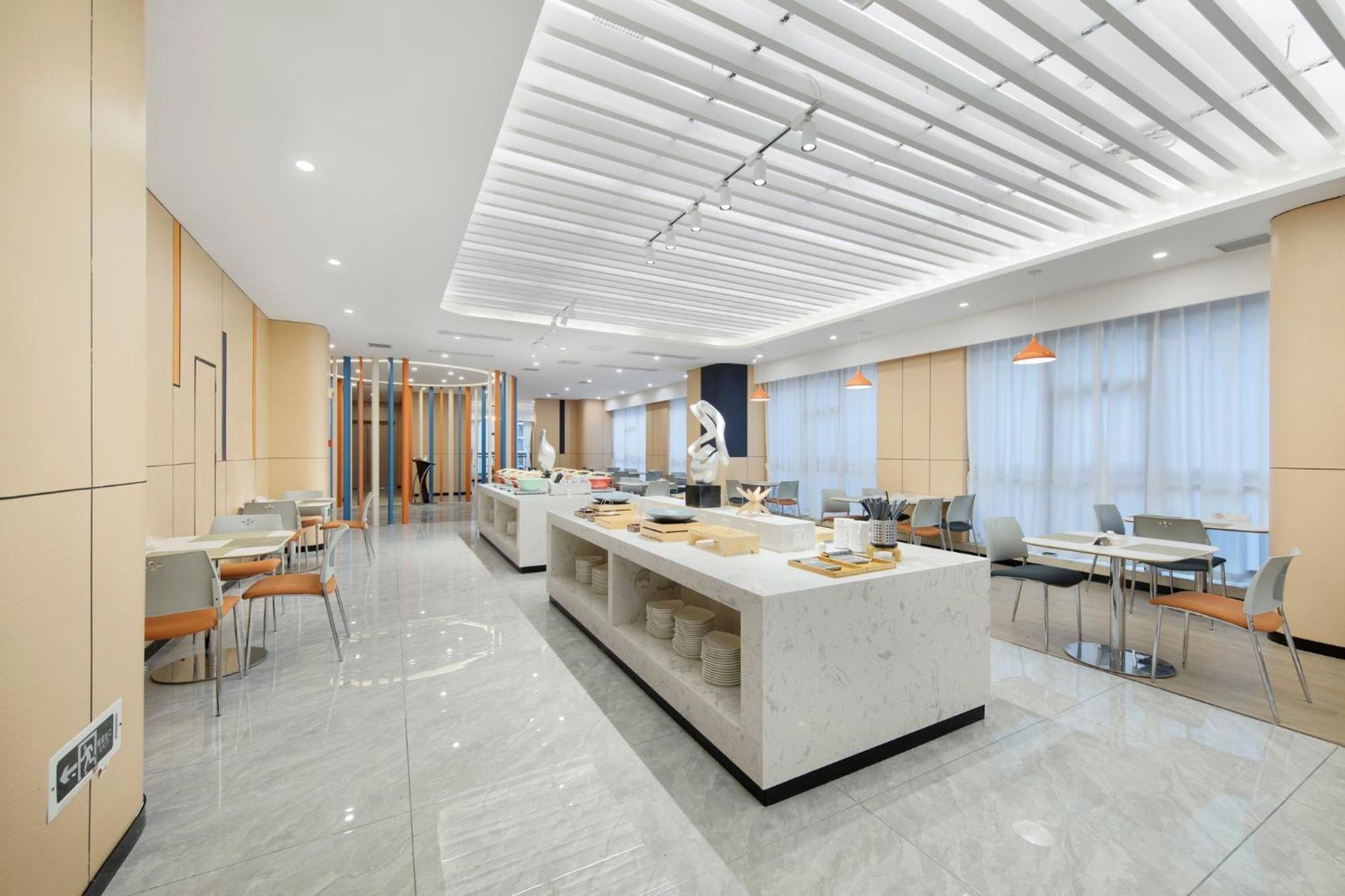 Holiday Inn Express Chongqing Guanyinqiao By Ihg Kültér fotó