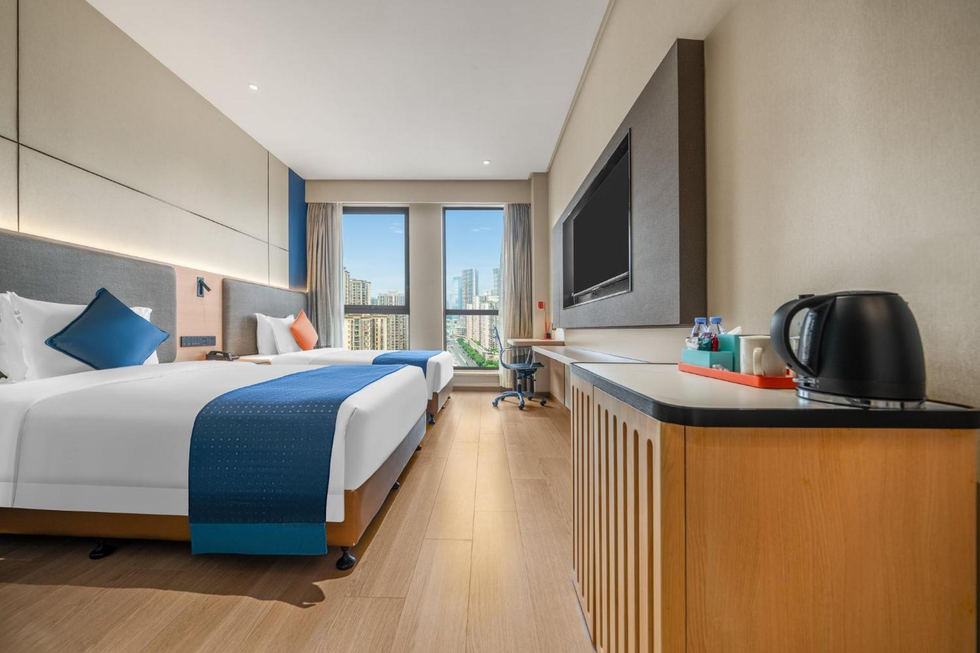 Holiday Inn Express Chongqing Guanyinqiao By Ihg Kültér fotó